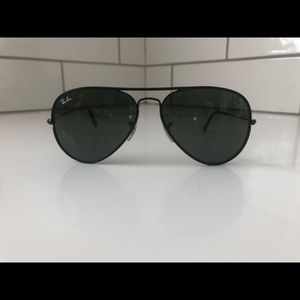 Black Ray-Ban Full Color Aviator With Case